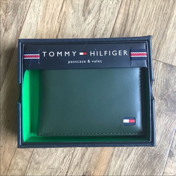 tommy hilfiger wallet mens